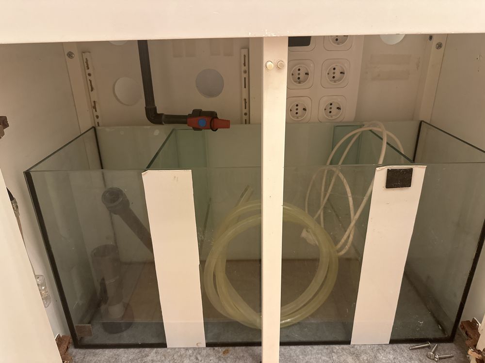 Aquario com movel de 180 litros com sump 200