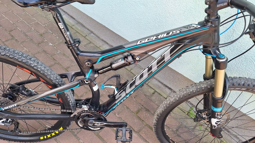 Rower Scott Genius 730, FOX Talas, DT Swiss, Deore XT, koła 27,5",