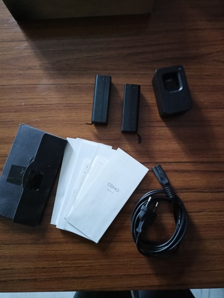 Kamera DJI osmo z futerałem