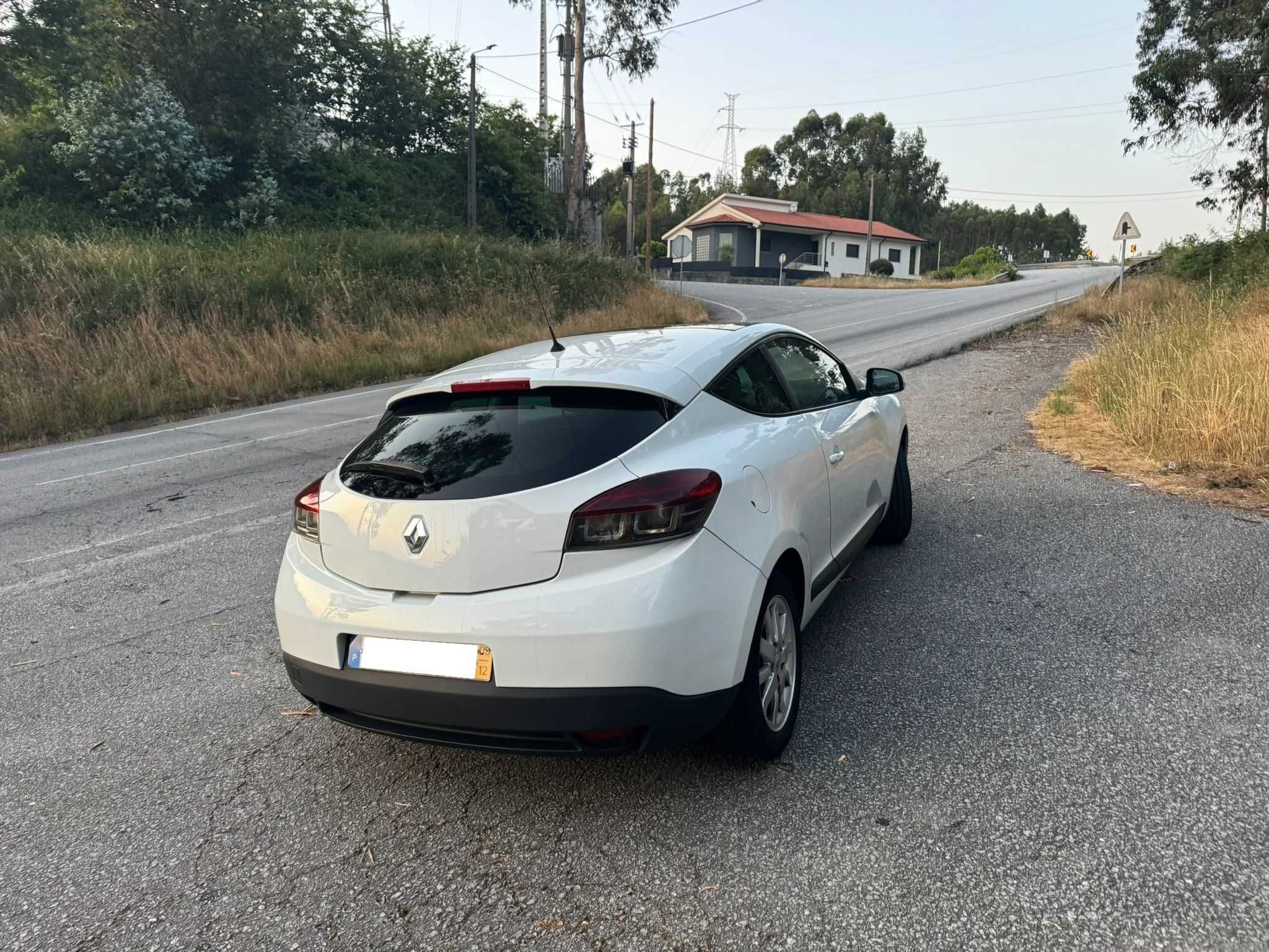 Renault Mégane Coupé 1.5 dCi 2009 – Importado | Mecânica Impecável