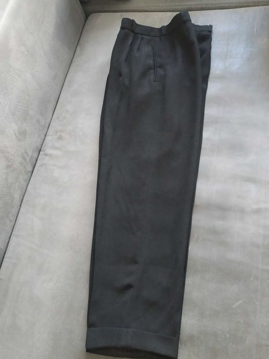 Spodnie męskie eleganckie czarne.