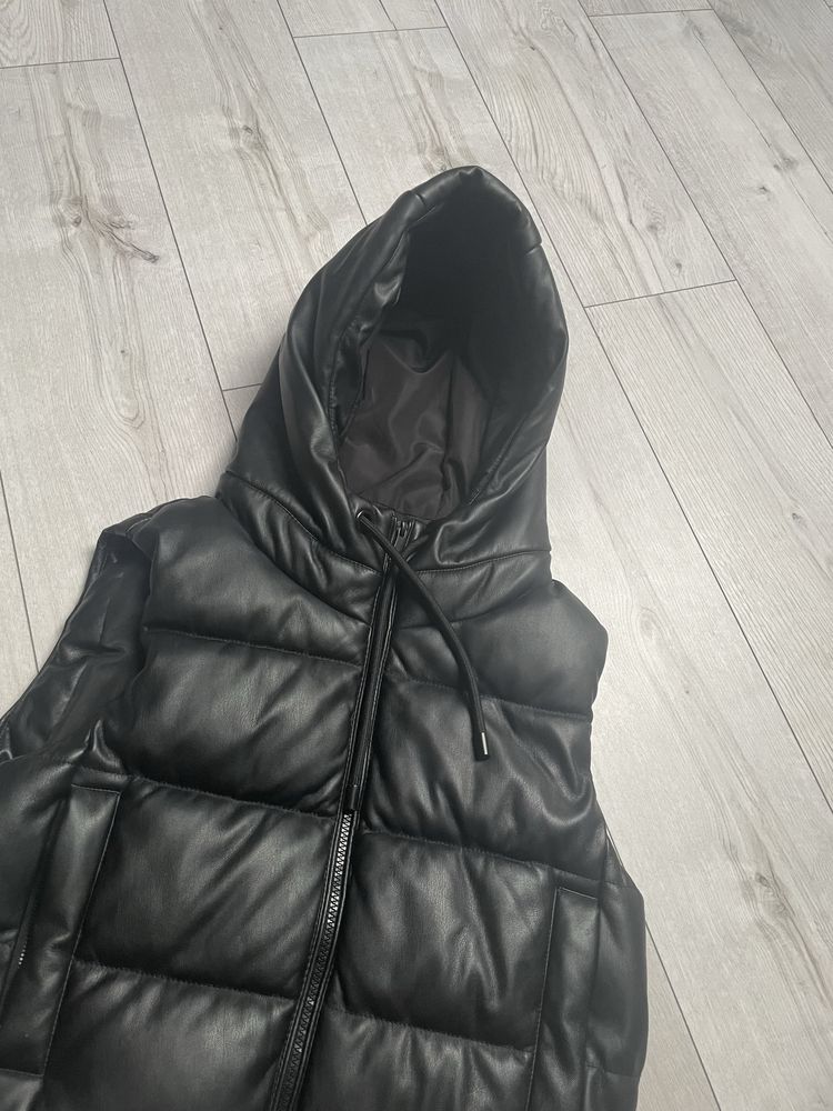 Kamizelka z kapturem S pull & bear