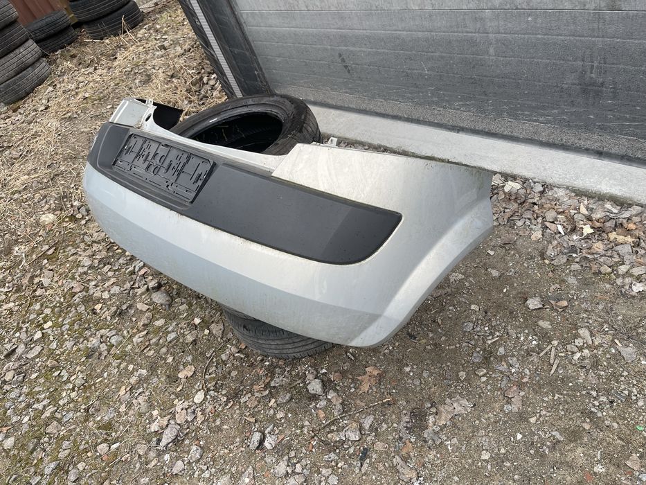 Zderzak tył tylni Renault Megane II HB 3 drzwi