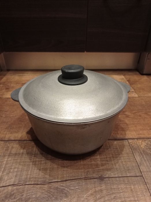 Продам казан на 3 л.