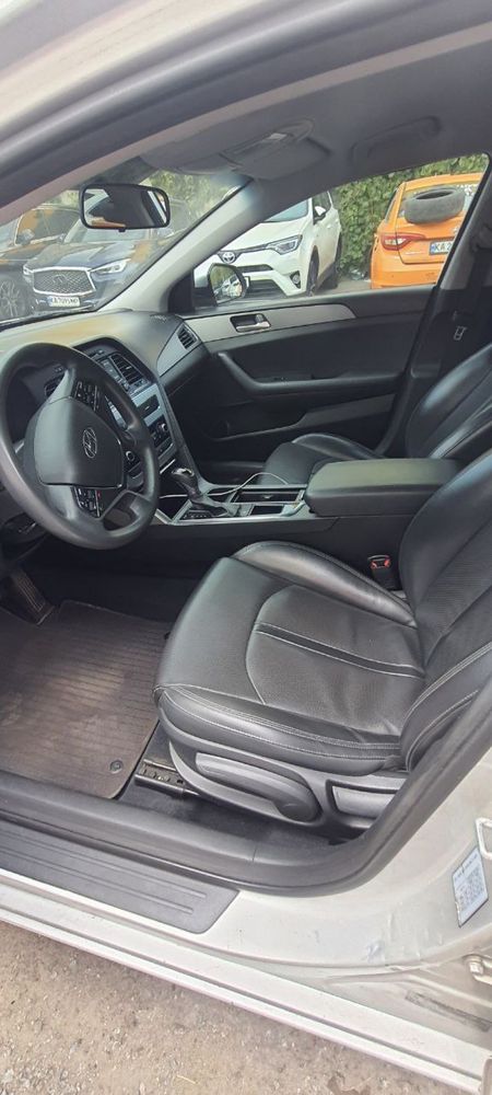 Оренда авто Hyundai Sonata
