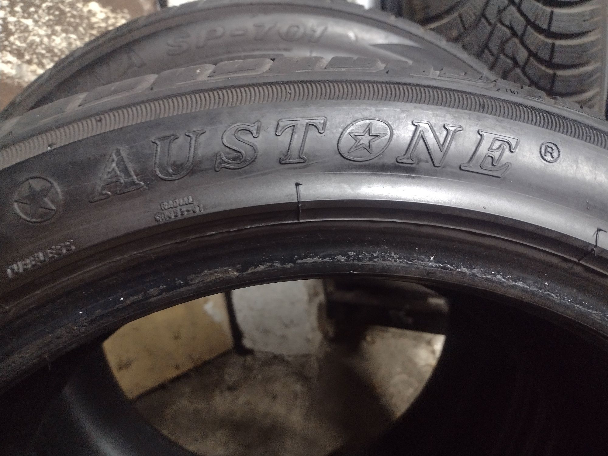 Opony 235/45/18 Austone Athena 2019r 5.6mm 2szt