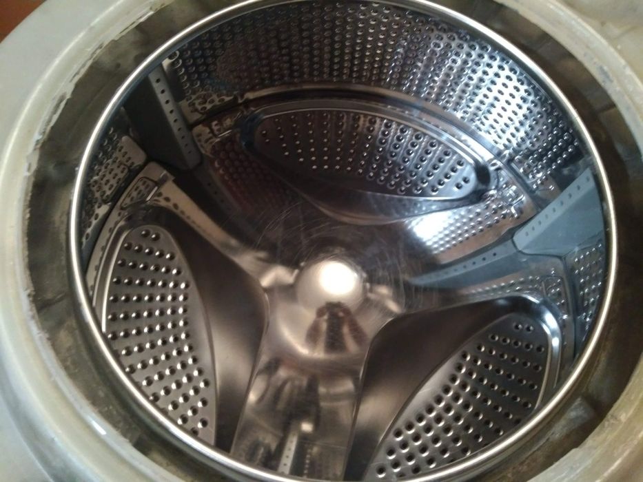 Барабан и запчасти к стиральной машинке Samsung WF6450S7W