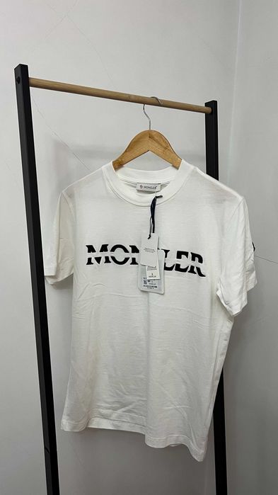 Tshirt Prada Branca - Tamanho S