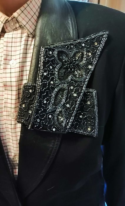 женский черный пиджак из натуральная шерсти и кожи, размер 40