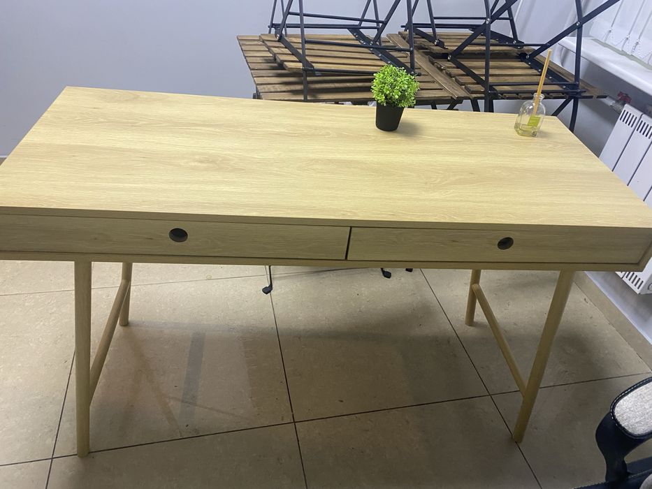 Стол письменный рабочий компьютерный офисный туалетный столик парта