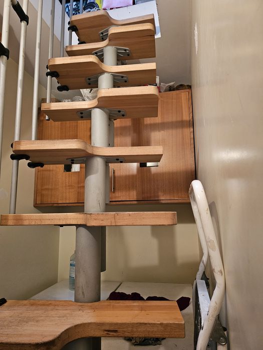 Escada com guarda-corpo 2,96 m HOUSTON