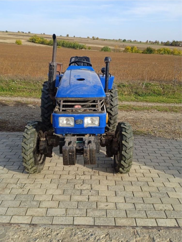Продам трактор донг фенг 244,dong feng244