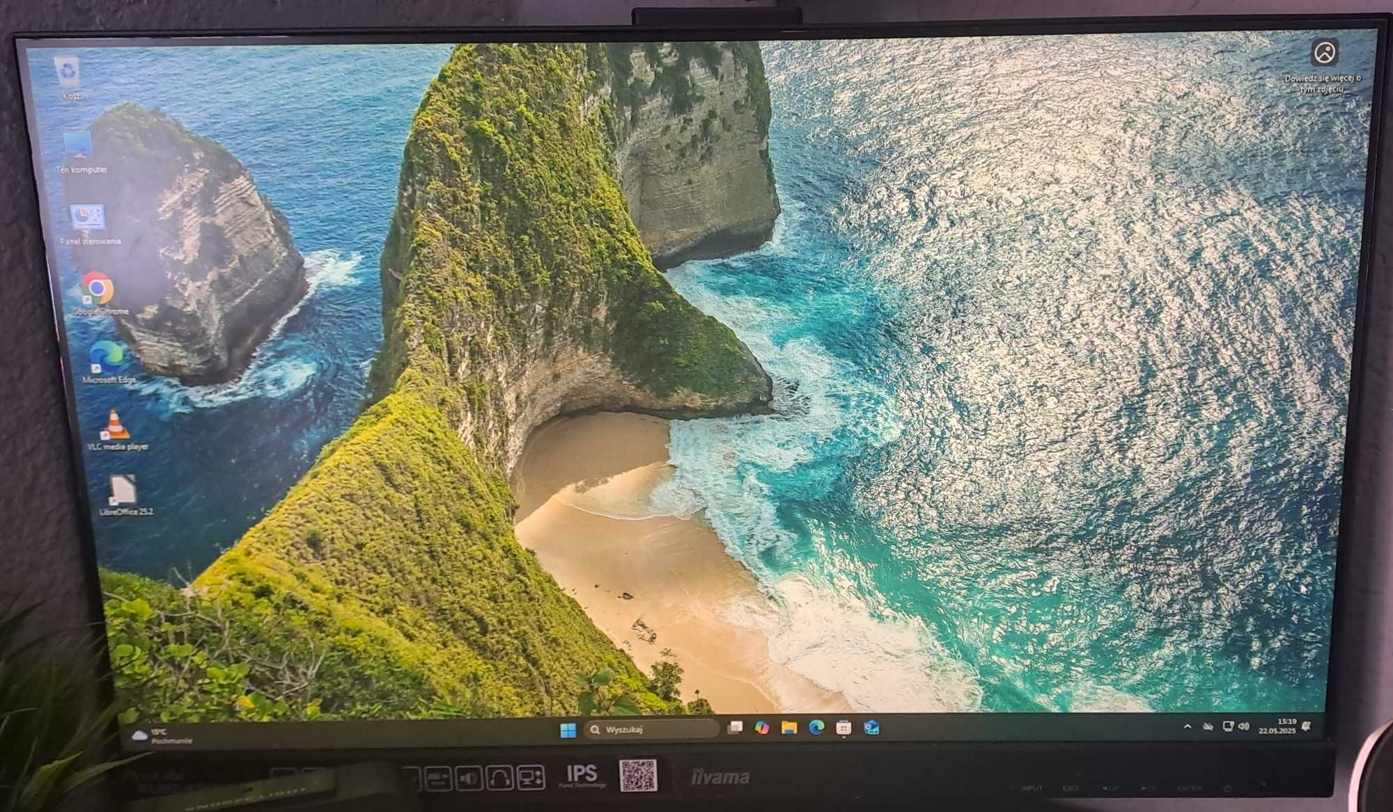 Mini komputer Intel o modelu Nuc8i5BESB