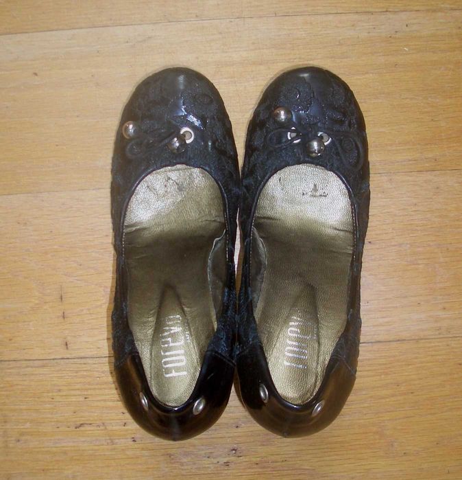 Sapatos pretos Foreva 36