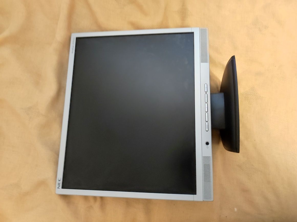 Monitor NEC LCD 93VM na części