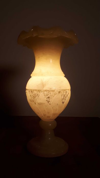 Antyk. Lampa z Onyxu, elektryczna. Idealna na oryginalny prezent.