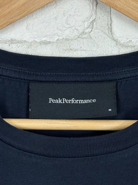 T-shirt Peak Performance Urban Tee