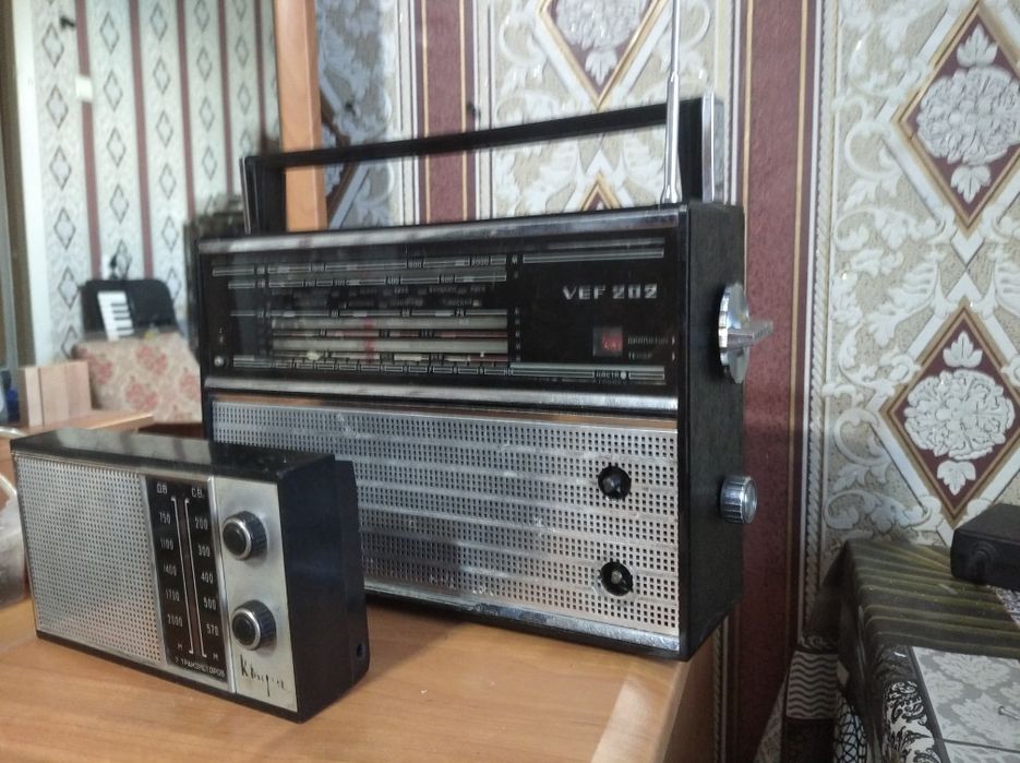 Радіоприймач Веф і Кварц