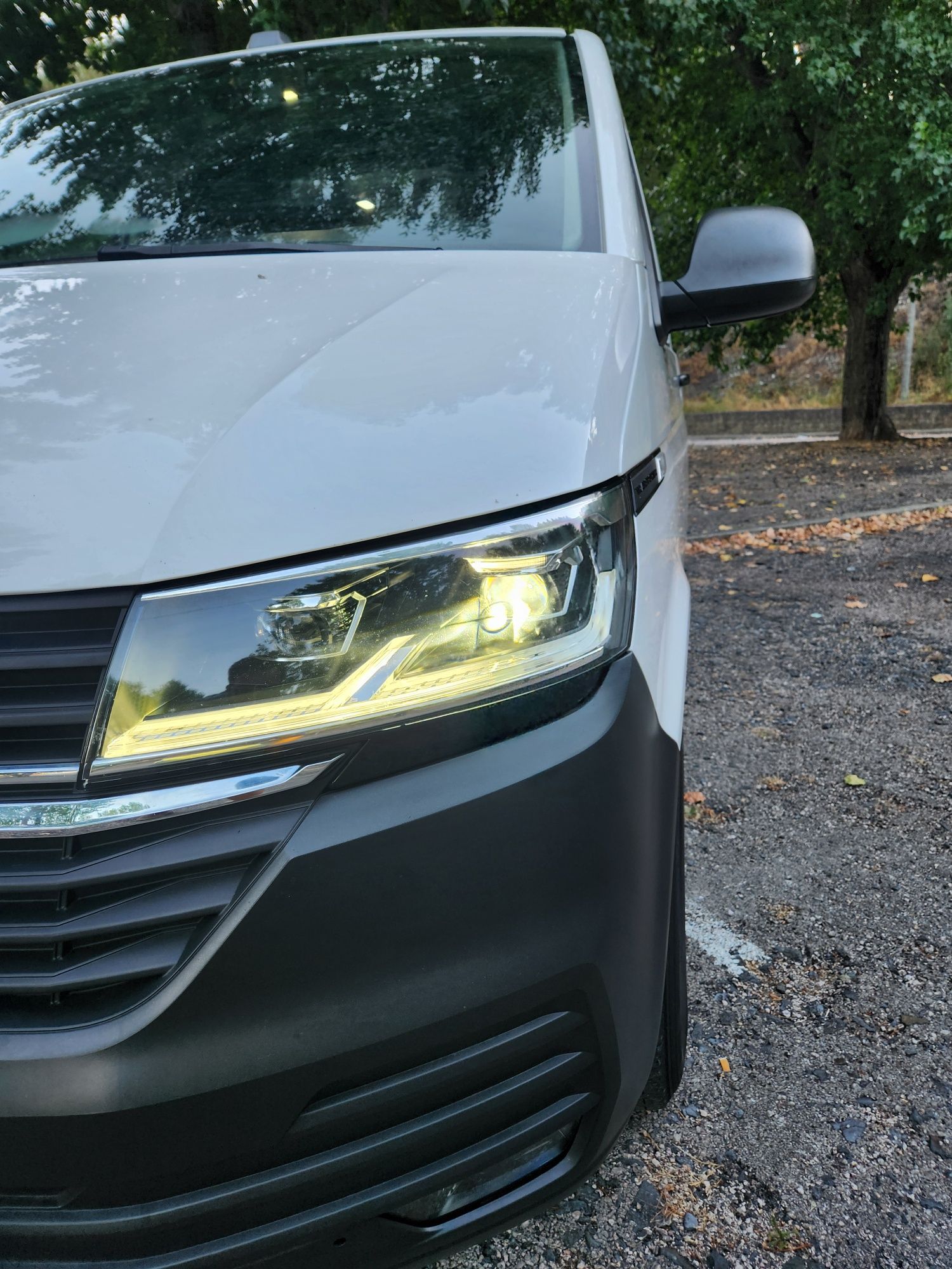 Volkswagen transporter 2.0 TDi Iva dedutível (preço inclui iva )