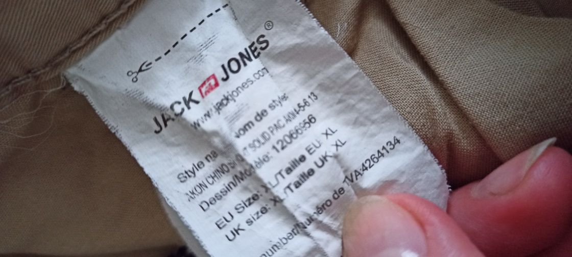 Классные коттоновые шорты Jack&Jones р.XL