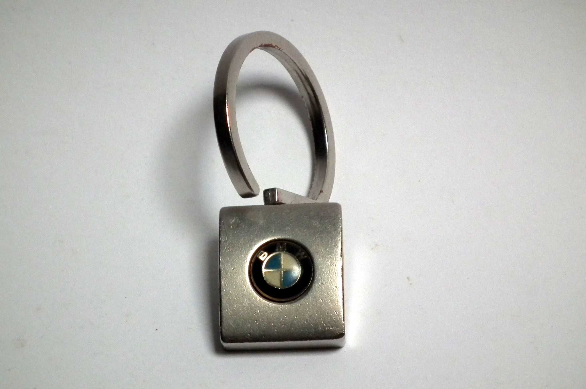 Porta-chaves BMW genuíno. Em caixa. Pouco usado. Envio grátis.