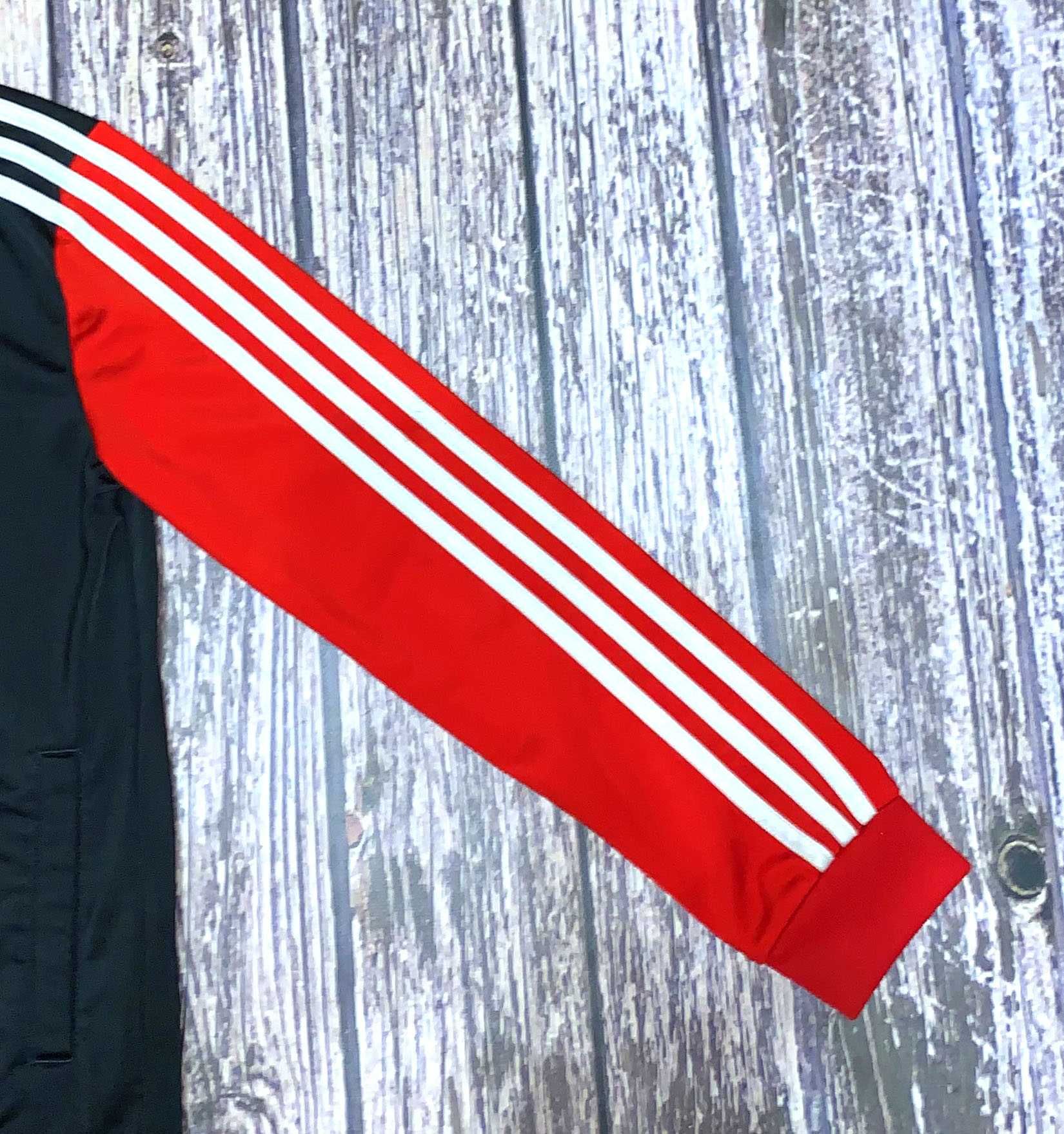 Кофта Adidas для мальчика 9-10 лет. 134-140 см