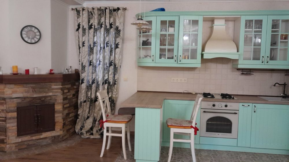 Дом длительно в городе