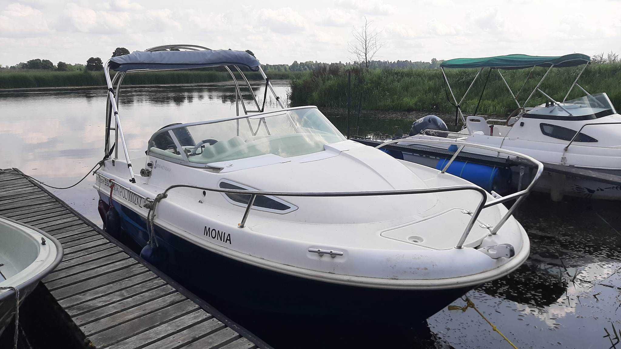 Beneteau Flyer 550  2005 rok motorówka łódka kabinowa Mariner 40 KM