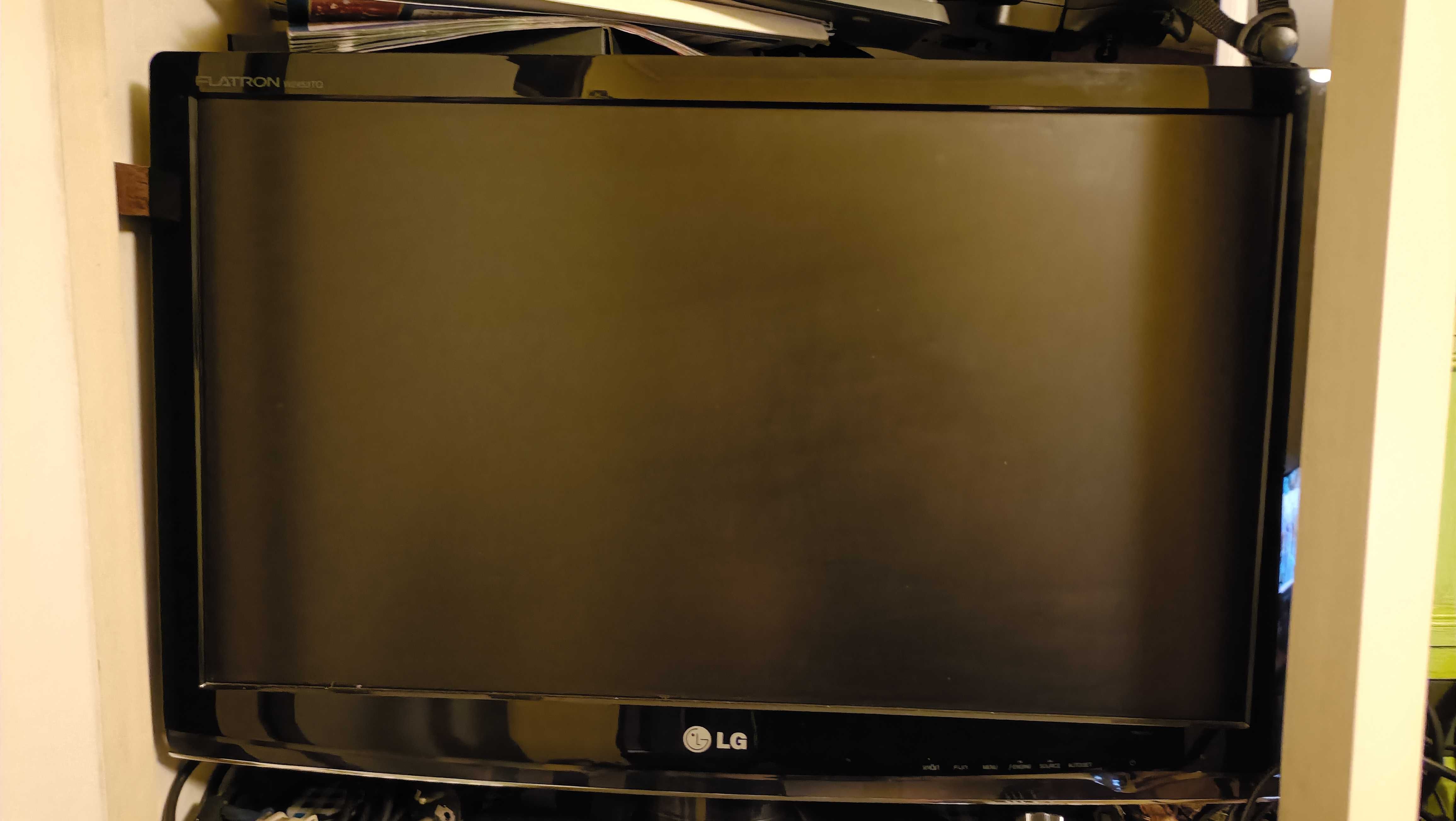Monitor LG Flatron 24''