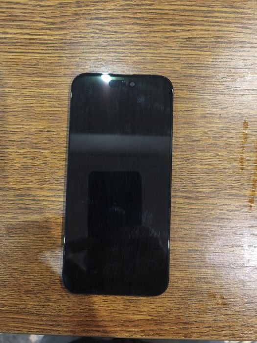 iPhone 14 pro max екран