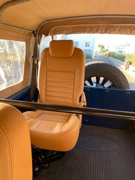 LAND ROVER Defender TD5 3 LUGARES