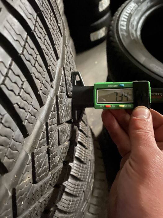 235/45/R18 Pirelli SottoZero 3