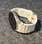 Smartwatch SAMSUNG Galaxy Watch 7 40mm Kremowy