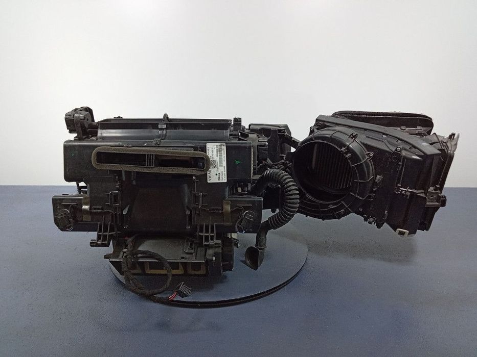 AUDI A4 B9 8W NAGRZEWNICA OBUDOWA EU 8W1816005L