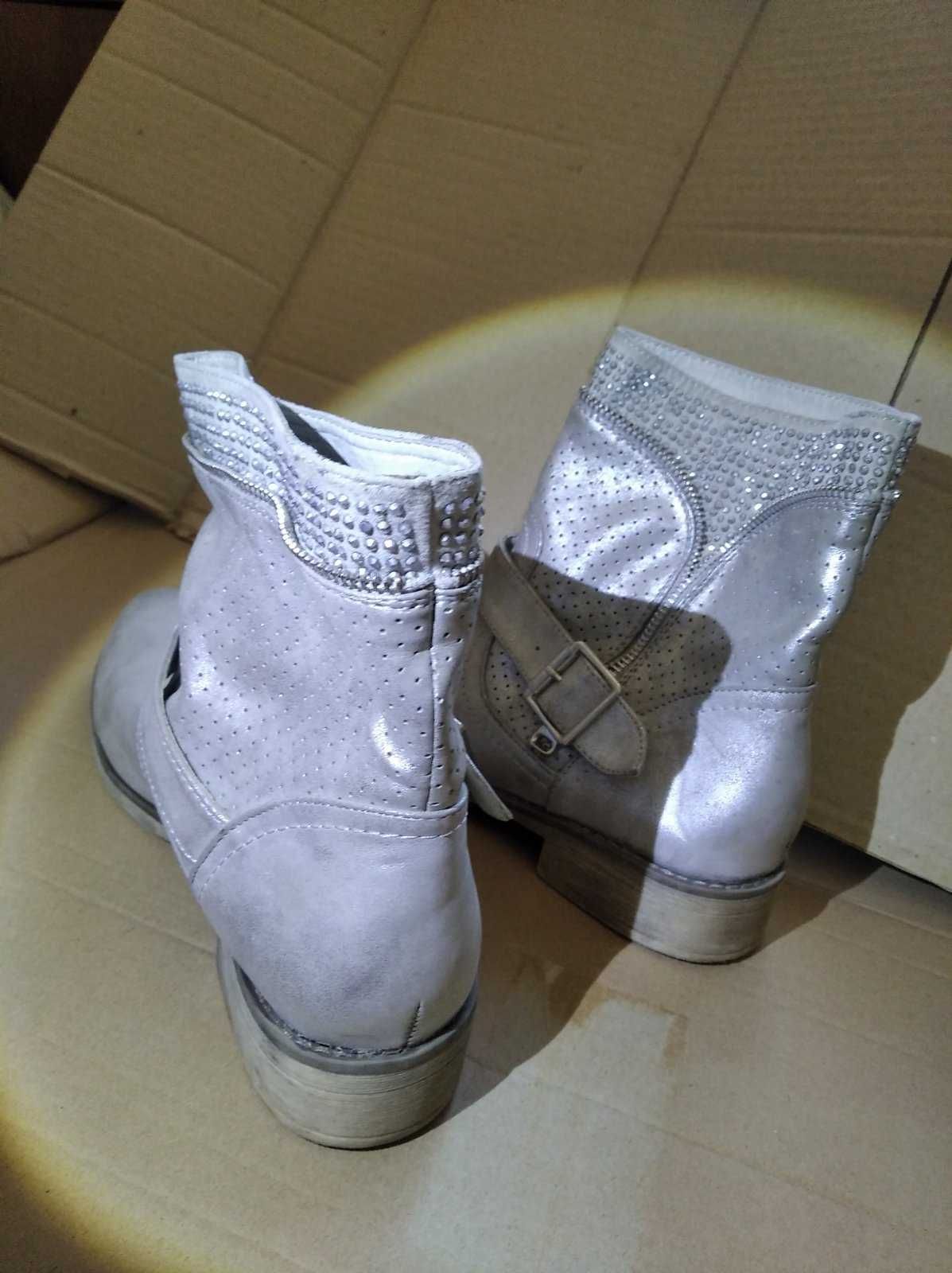 Ботинки ботиночки нарядные сверкающие серебристого цвета 38 размер 39