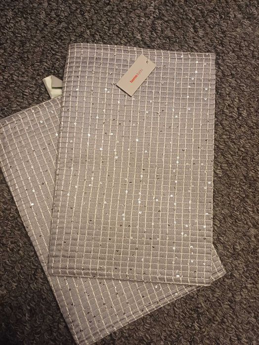 2 nowe bieżniki Home and You srebrne