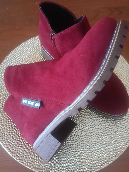 Botin com fecho sola borracha