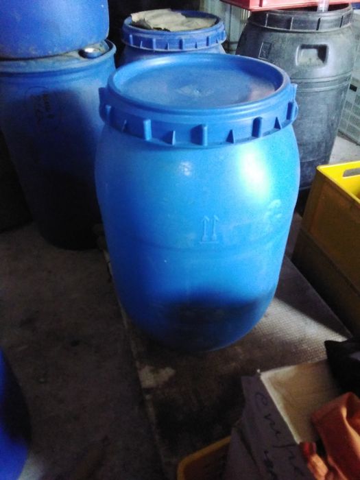 Бочки пластиковые пищевые