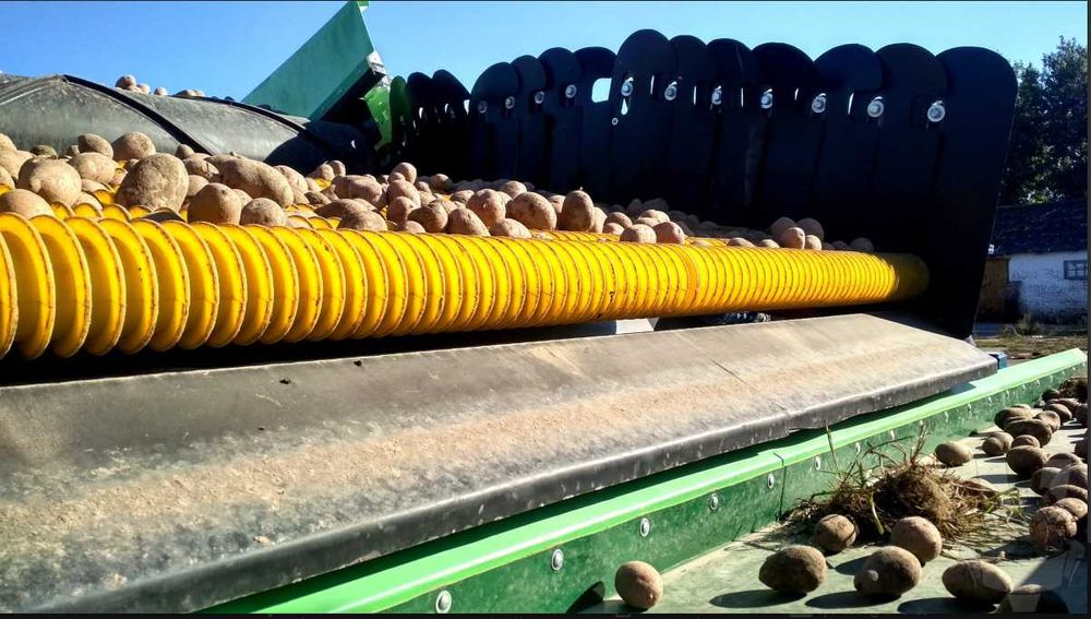 Спіральний вал поліуретановий сортувальної машини. сортування картоплі