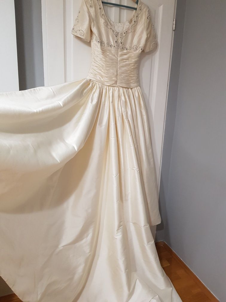 Suknia ślubna jedwab Mirror Mirror London 36-38