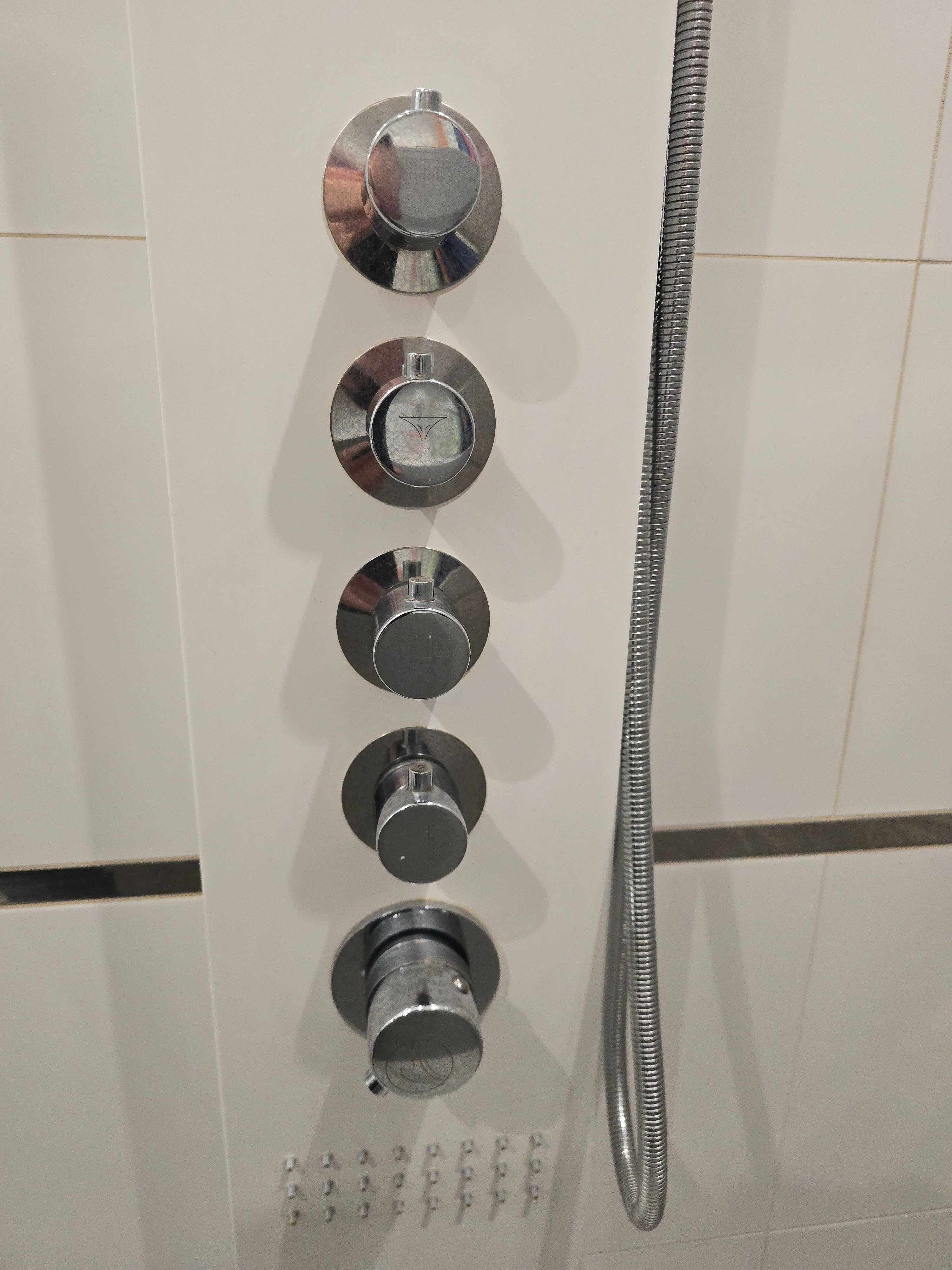 Panel pryszniciowy CORSAN
