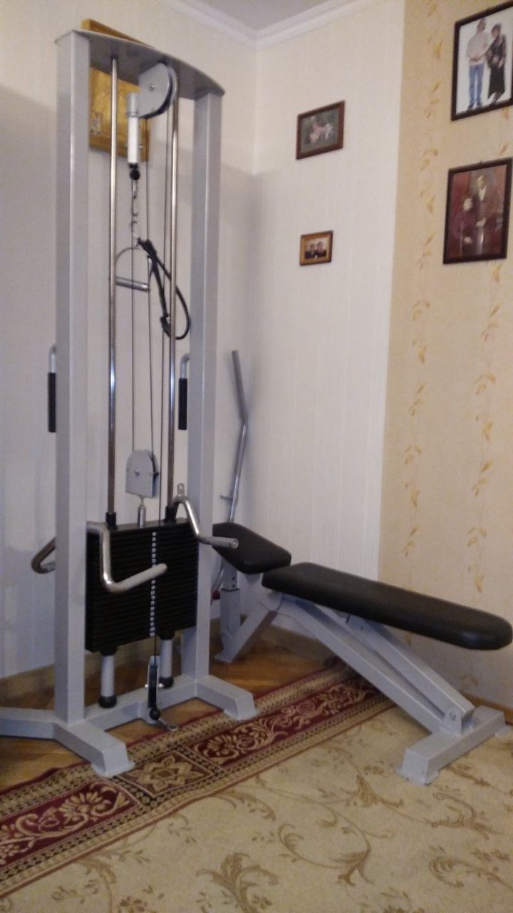 силовий тренажер (кросовер)
