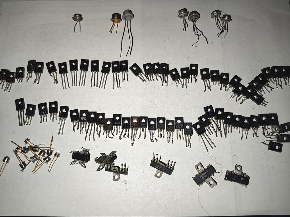 Продам транзисторы мп 16- 42