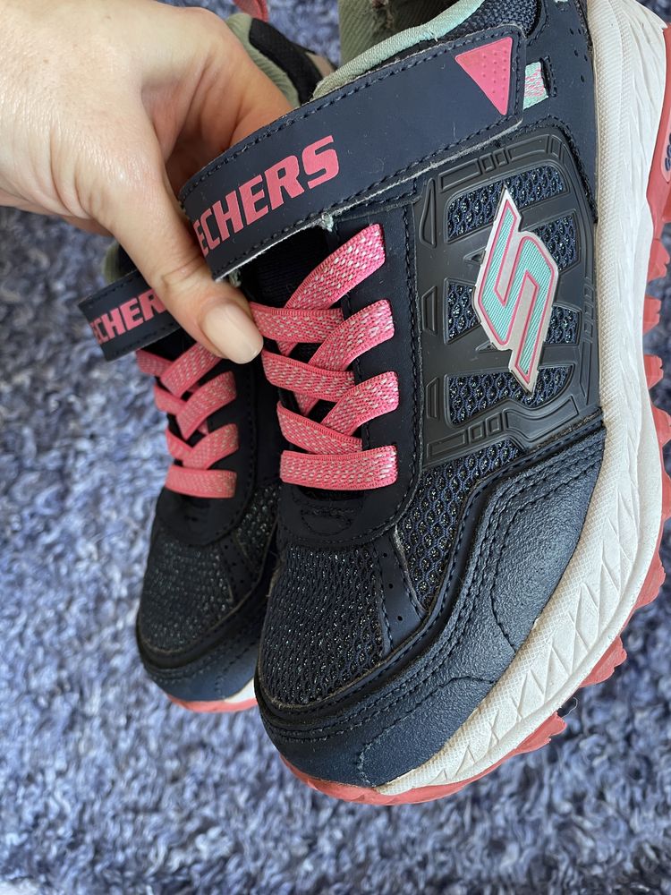 Кросівки skechers 33,5