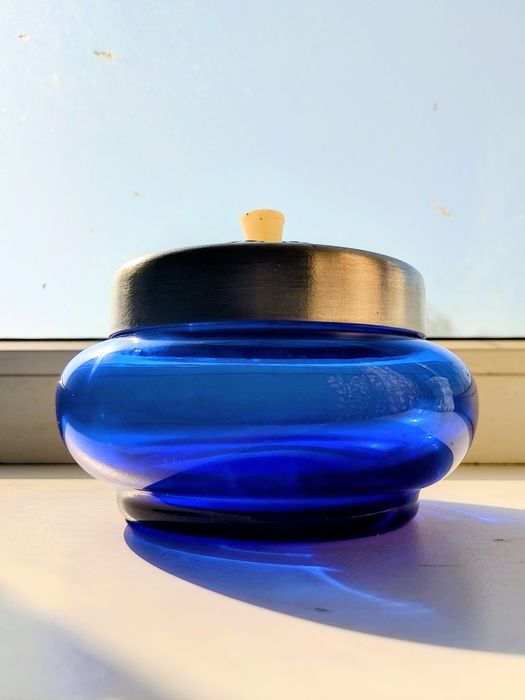 Советская сахарница из кобальтового стекла. Посуда СССР. Цукорниця.