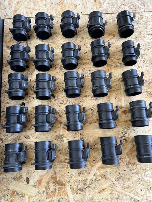 Розходомір повітря расходомер воздуха Renault Megane Scenic Fluence