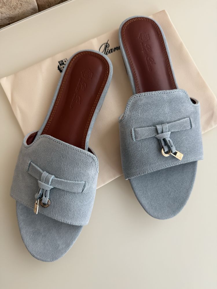 Шльопанці Loro Piana
