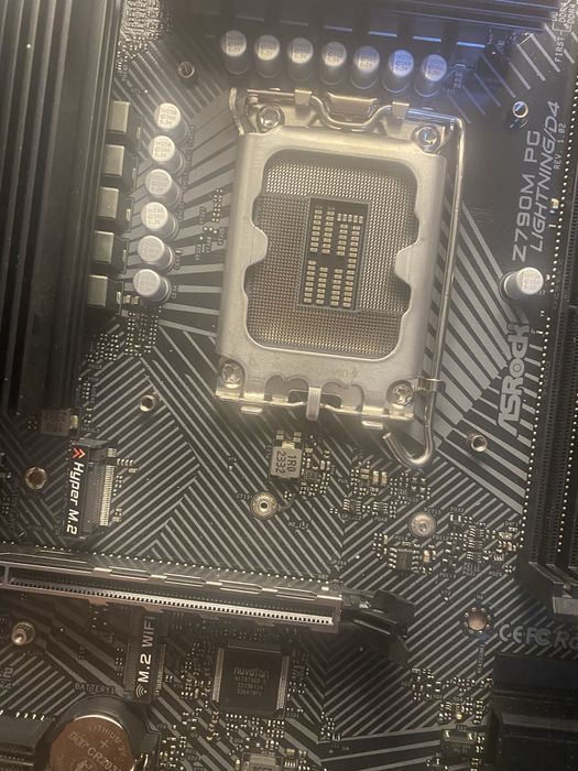 Asrock Z790m pg lightning ddr4