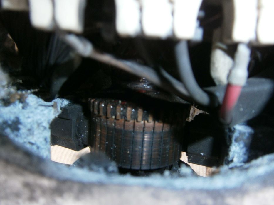 Двигатель мотор к стиральной машине- автомат.