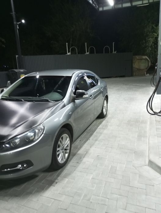 Продам автомобиль Jac j5